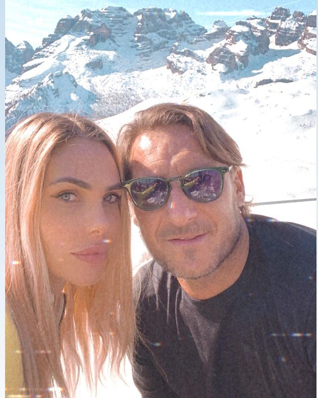 Francesco Totti dan Ilary Blasi
