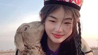 Pesona Gadis Penggembala Domba dari Uighur yang Kecantikannya Jadi Viral