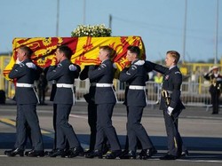 Tiba di London, Jenazah Ratu Elizabeth Langsung Dibawa ke Istana Buckingham