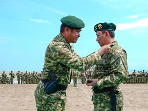 Kapolri Jenderal Sigit Dikukuhkan Jadi Warga Kehormatan Kostrad