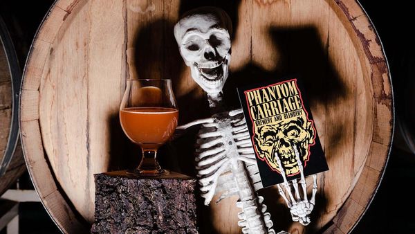 Makan di Restoran Unik Ini Serasa Ada di Rumah Hantu yang Seram