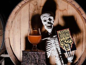 Makan di Restoran Unik Ini Serasa Ada di Rumah Hantu yang Seram Makan di Restoran Unik Ini Serasa Ada di Rumah Hantu yang Seram