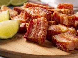 Ini Kadar Makanan Haram yang Boleh Dikonsumsi saat Kondisi Darurat