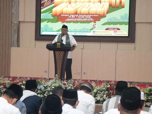 Gelar Syukuran HUT Sukabumi, Bupati Minta Jajarannya Sebarkan Kebaikan Gelar Syukuran HUT Sukabumi, Bupati Minta Jajarannya Sebarkan Kebaikan
