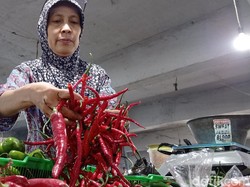 Pedas! Harga Cabai Keriting di Bandung Tembus Rp 90 Ribu