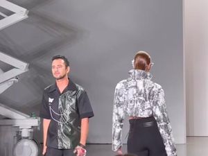 Tegang Banget! Lenggak-lenggok Raffi Ahmad di New York Fashion Week