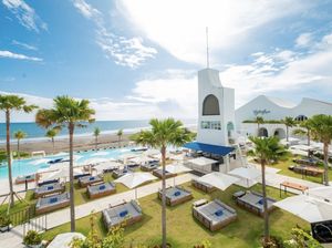 Ramai Petisi Canggu, Ini 7 Beach Club yang Populer di Sana Ramai Petisi Canggu, Ini 7 Beach Club yang Populer di Sana