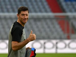 Bayern Vs Barcelona: Bek Barca Ini Senang Lewandowski Tak Lagi Jadi Lawan