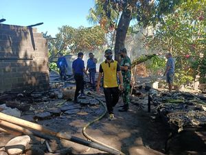 Lupa Matikan Tungku Usai Masak, Rumah di Buleleng Ludes Terbakar Lupa Matikan Tungku Usai Masak, Rumah di Buleleng Ludes Terbakar