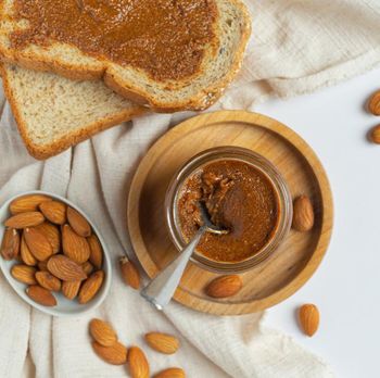 Selai kacang/Foto: Freepik.com/jcomp