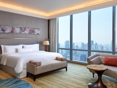 Serba Mewah, Begini Wajah Hotel Tertinggi Indonesia