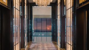 Fix Bikin Meleyot! Ini Wajah Jakarta dari Hotel Tertinggi Indonesia