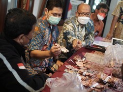 Samin Bawa Uang Puluhan Juta Hancur Dimakan Rayap ke BI, Ini Hasilnya