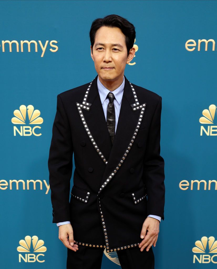 LOS ANGELES, CA - September 12, 2022 - Lee Jeong-jae arriving at the 74th Primetime Emmy Awards at the Microsoft Theater on Monday, September 12, 2022 (Brian van der Brug / Los Angeles Times via Getty Images)