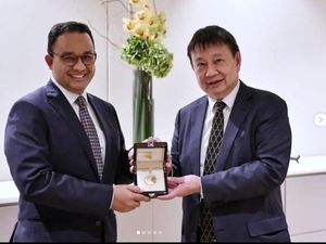 Anies Pamer Dapat Penghargaan Lee Kuan Yew Exchange Fellow dari Singapura Anies Pamer Dapat Penghargaan Lee Kuan Yew Exchange Fellow dari Singapura