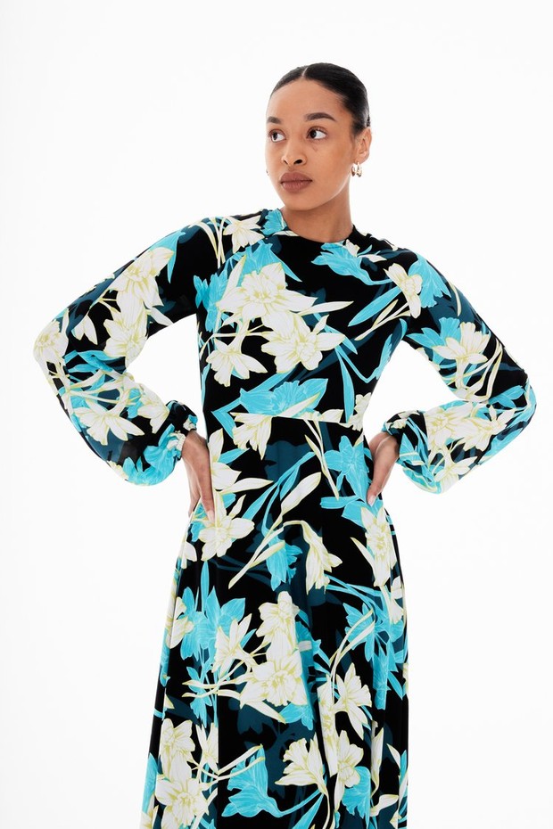 Daffodil suraya dress/ Foto: louellashop.com