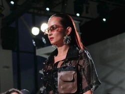 Kece Badai! Penampilan Enzy Storia di New York Fashion Week Bikin Melongo