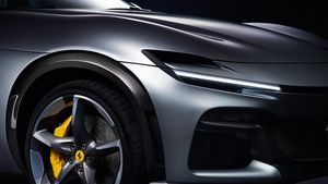 Wajah SUV Pertama Ferrari, Disapa Purosangue Mirip Banget Roma