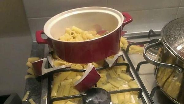 Foto-foto Ini Tunjukkan Kekacauan di Dapur, Bikin Tepok Jidat