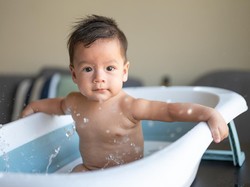 45 Nama Bayi Laki-laki Modern dan Artinya Lengkap dari Huruf A - Z