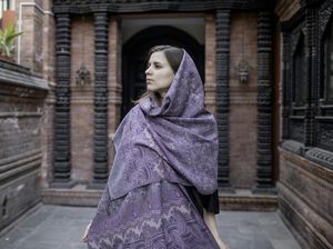 Protes Atas Aturan Hijab di Iran, Mahasiswi Ini Hanya Pakai Bra & Underwear