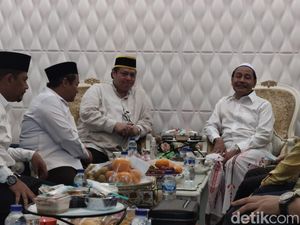 Pererat Silaturahmi, Airlangga Hartarto Kunjungi 2 Ponpes di Probolinggo