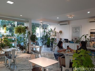 Melihat Kafe Taman di Jaksel, Tempatnya Adem dan Nyaman