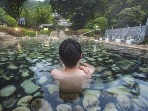 Ketika Turis Inggris Terpukau Mandi Telanjang Ramai-ramai di Jepang Ketika Turis Inggris Terpukau Mandi Telanjang Ramai-ramai di Jepang