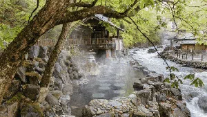 Menikmati Pemandian Air Panas Paling Hot di Jepang