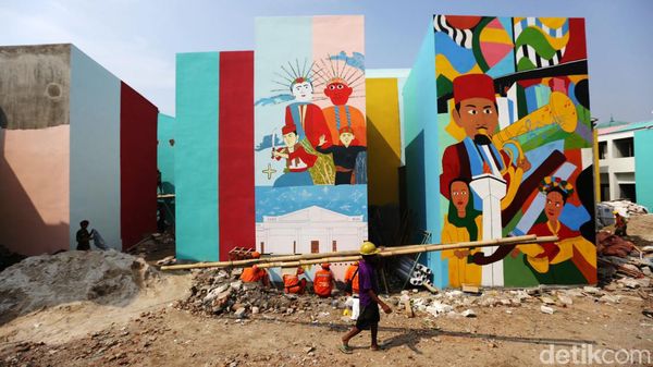 Dipenuhi Mural, Wujud Kampung Gembira Gambrong Jaktim Mulai Terlihat