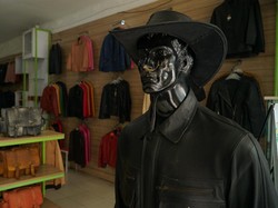 Garut Wakili RI di Ajang Pameran Industri Mode & Desain Kulit di Italia