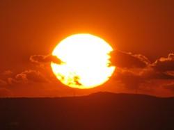 Taubat Tak Diterima saat Matahari Telah Terbit dari Barat, Ini Dalilnya!