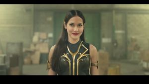 7 Gaya Badass Pevita Pearce Jadi Superhero Sri Asih, Berotot Jago Tinju