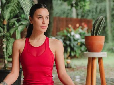 6 Foto Bukti Awet Muda Sophia Latjuba, Tetap Bening di Usia 50
