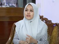 Berita Dan Informasi Ning Imaz Ustazah Ponpes Lirboyo Terkini Dan ...