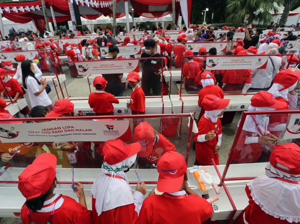 Raih Rekor MURI, 701.009 Anak Ikuti Sikat Gigi Bersama secara Daring