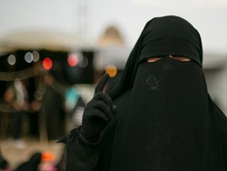 Simpatisan ISIS Galang Donasi untuk Beli Makanan dan Selundupkan Orang Simpatisan ISIS Galang Donasi untuk Beli Makanan dan Selundupkan Orang