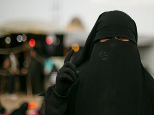 Simpatisan ISIS Galang Donasi untuk Beli Makanan dan Selundupkan Orang Simpatisan ISIS Galang Donasi untuk Beli Makanan dan Selundupkan Orang