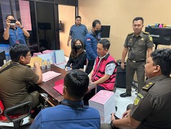 3 Tersangka Kasus Korupsi Impor Baja Segera Diadili