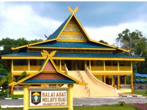 PN Pekanbaru Menangkan Gubri Atas Gugatan soal Lembaga Adat Melayu Riau