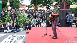 Potret Aksi Damai-Panggung Rakyat Demo BBM di Malioboro Jogja