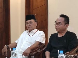 PKB Jatim Beri Peringatan Keras Eko Kuntadhi agar Tertibkan Buzzer-nya PKB Jatim Beri Peringatan Keras Eko Kuntadhi agar Tertibkan Buzzer-nya