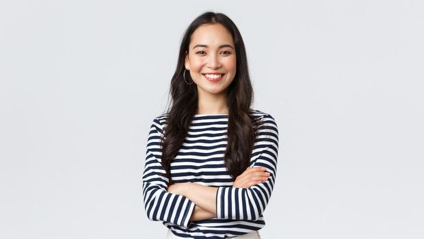 Ilustrasi perempuan percaya diri/Foto: Freepik.com/Benzoix