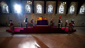 Jenazah Ratu Elizabeth II Disemayamkan di Westminster Hall