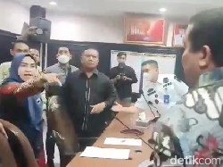 Penyebab Keributan Anggota DPRD-Pengelola Pasar Pekanbaru Jelang RDP