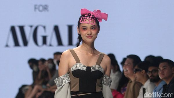 8 Karya Tities Sapoetra Kolaborasi dengan Avgal diJF3 Fashion Festival