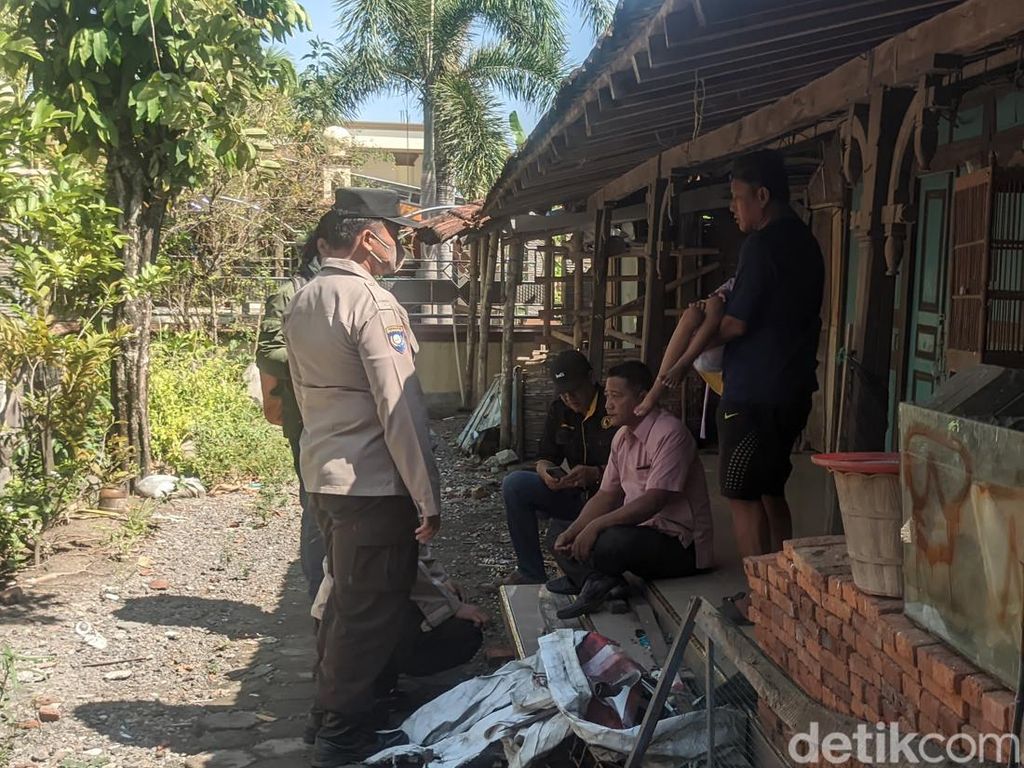 Miris! 2 Gadis Cilik Demak 2 Tahun Tak Keluar Rumah gegara Ibu Takut Corona Miris! 2 Gadis Cilik Demak 2 Tahun Tak Keluar Rumah gegara Ibu Takut Corona