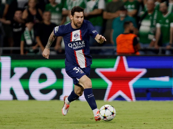 HAIFA, ISRAEL - SEPTEMBER 14: Lionel Messi of Paris Saint Germain  during the UEFA Champions League  match between Maccabi Haifa v Paris Saint Germain at the Sammy Oferstadium on September 14, 2022 in Haifa Israel (Photo by Nir Keidar/Soccrates/Getty Images)