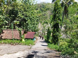 Truk Nyasar ke Kuburan Semarang Usai Antar Wanita Padahal Jalan Sempit-Curam