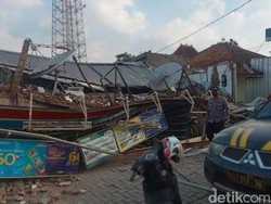 Jabar Hari Ini: Minimarket Ambruk hingga Pria Dutuduh Bjorka Minta Perlindungan